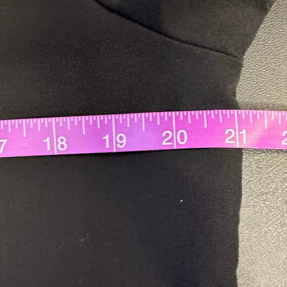 Figs Technical Collection Black Casma Two Pocket Scrub Top Size L - Picture 9 of 10